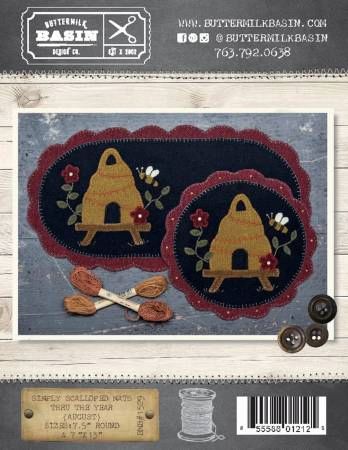 Simply Scalloped Mats Thru the Year August # BMB1529