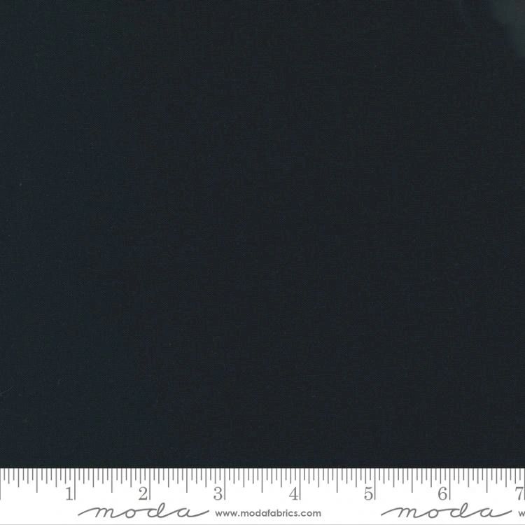 Bella Solids Super Black 9900 96 Moda #1